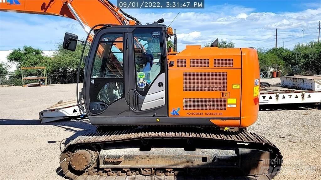 Hitachi ZX225US-6 Гусеничні екскаватори