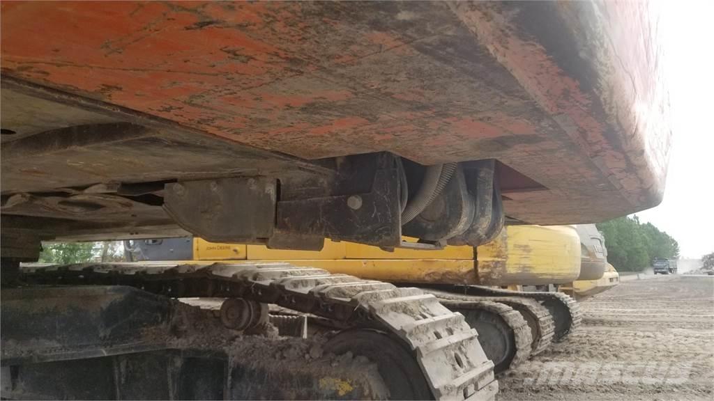 Hitachi ZX670 LC-5B Гусеничні екскаватори
