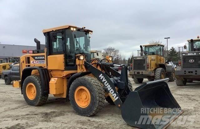 Hyundai HL930A Фронтальні навантажувачі