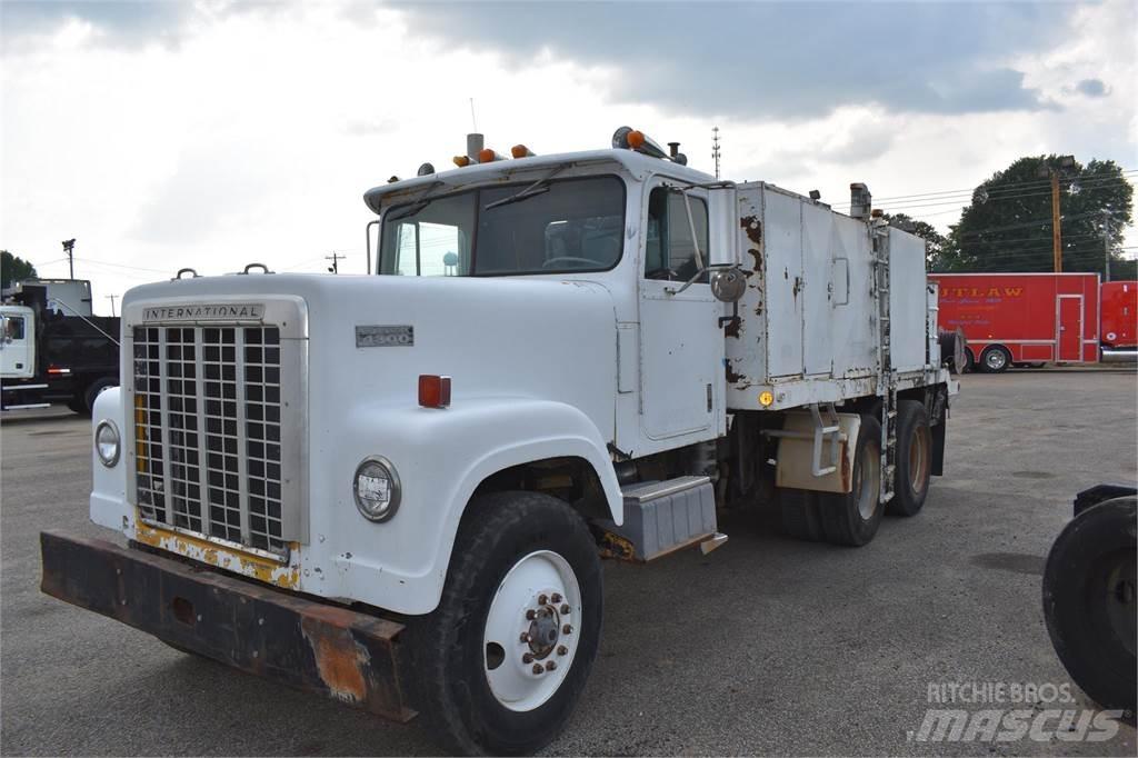 International 4370 Вантажівки-цистерни