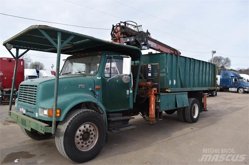 International 4700 Автокрани