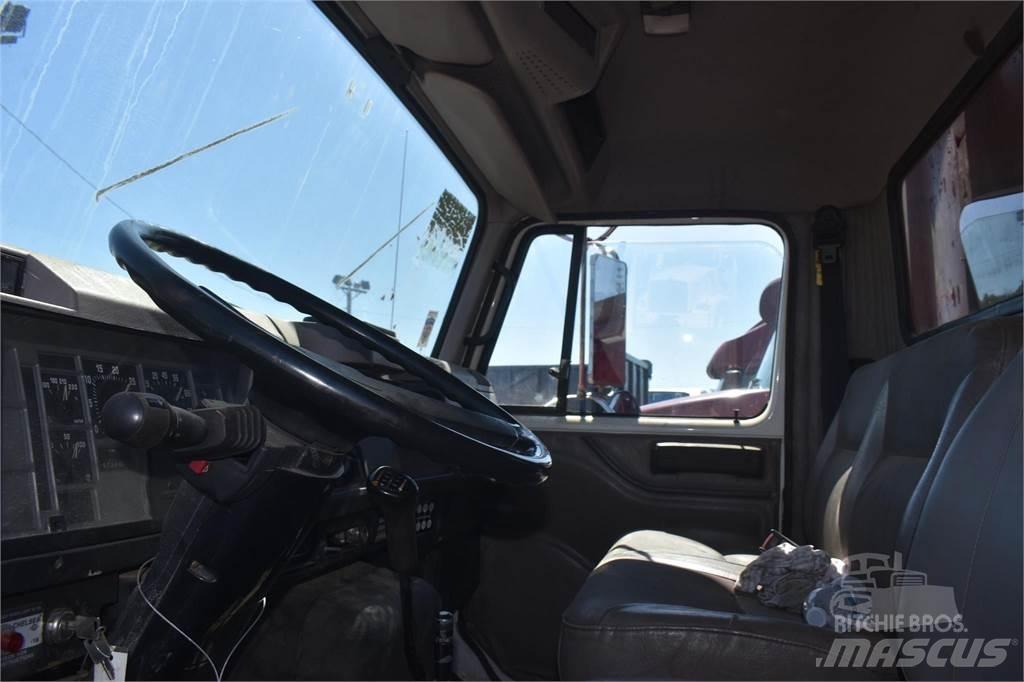 International 4700 Самоскиди