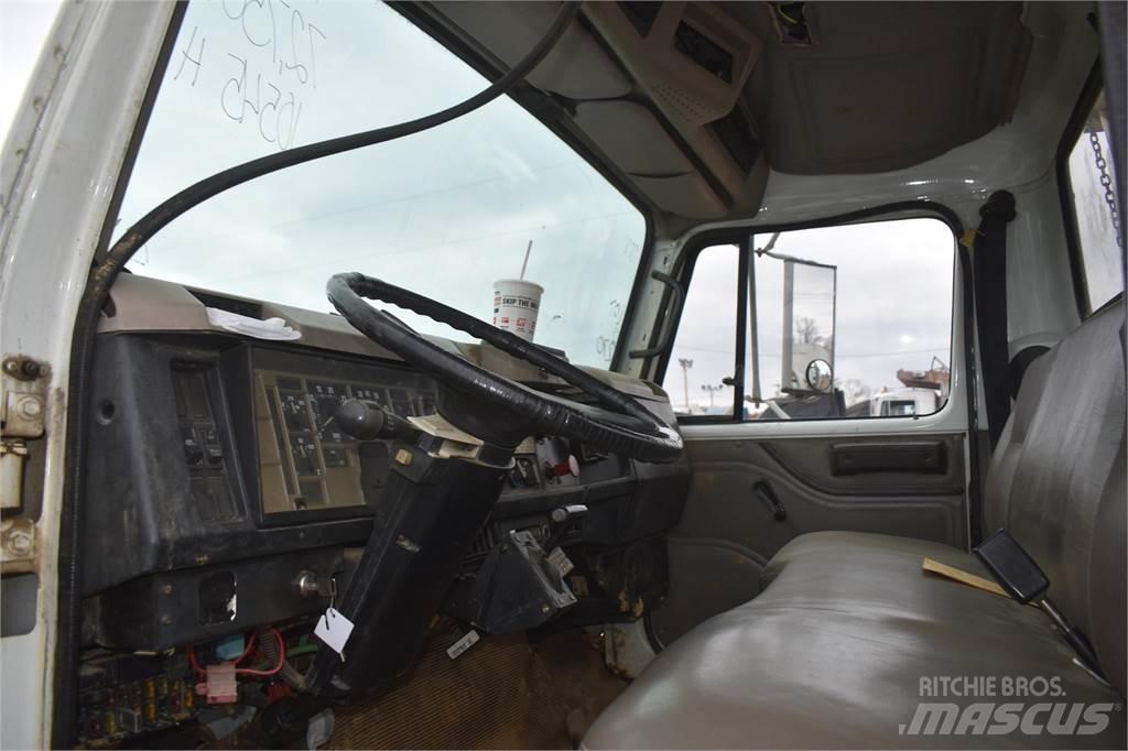 International 4700 Комунальні автомобілі / автомобілі загального призначення