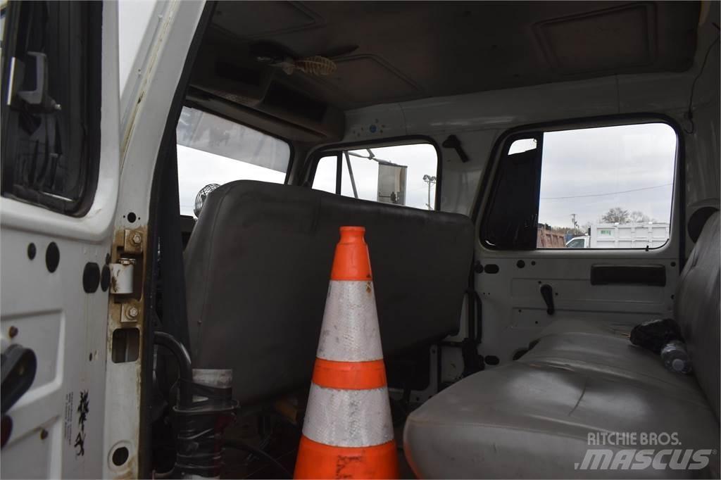 International 4700 Комунальні автомобілі / автомобілі загального призначення