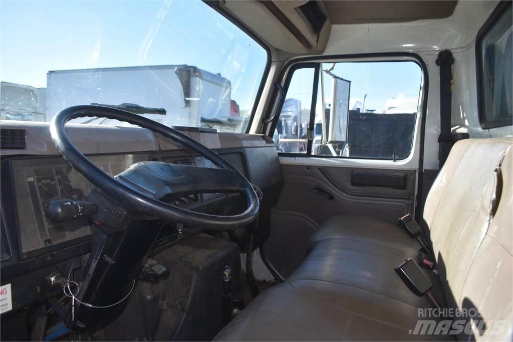 International 4700 Самоскиди
