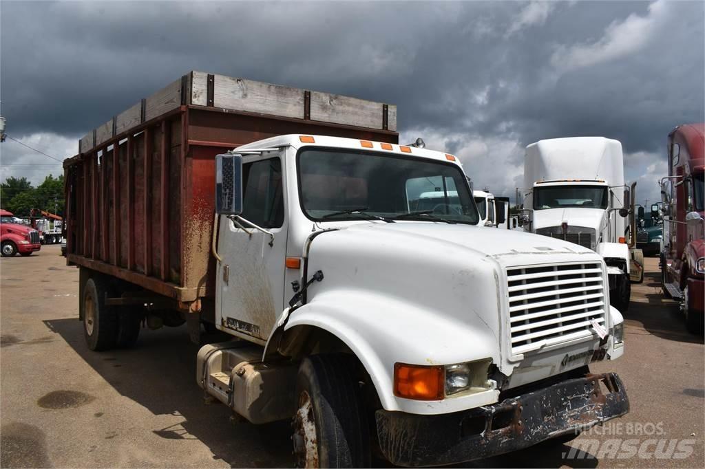 International 4900 Самоскиди