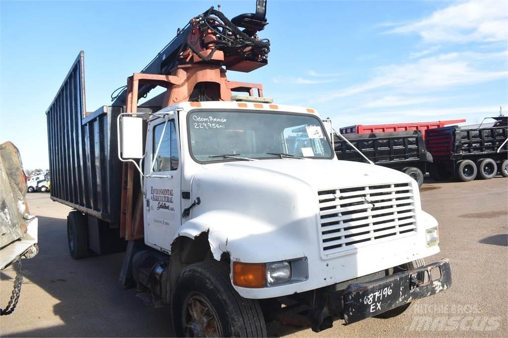 International 4900 Автокрани