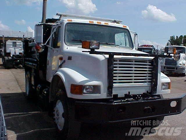 International 4900 Самоскиди