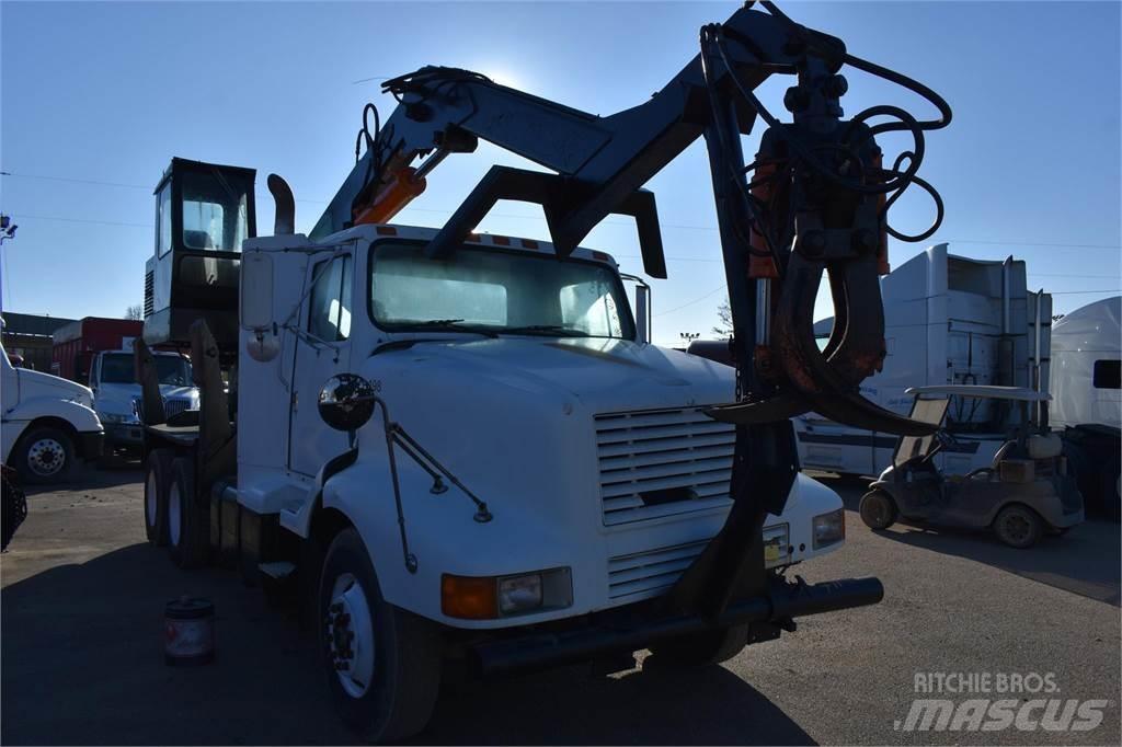 International 8200 Автокрани