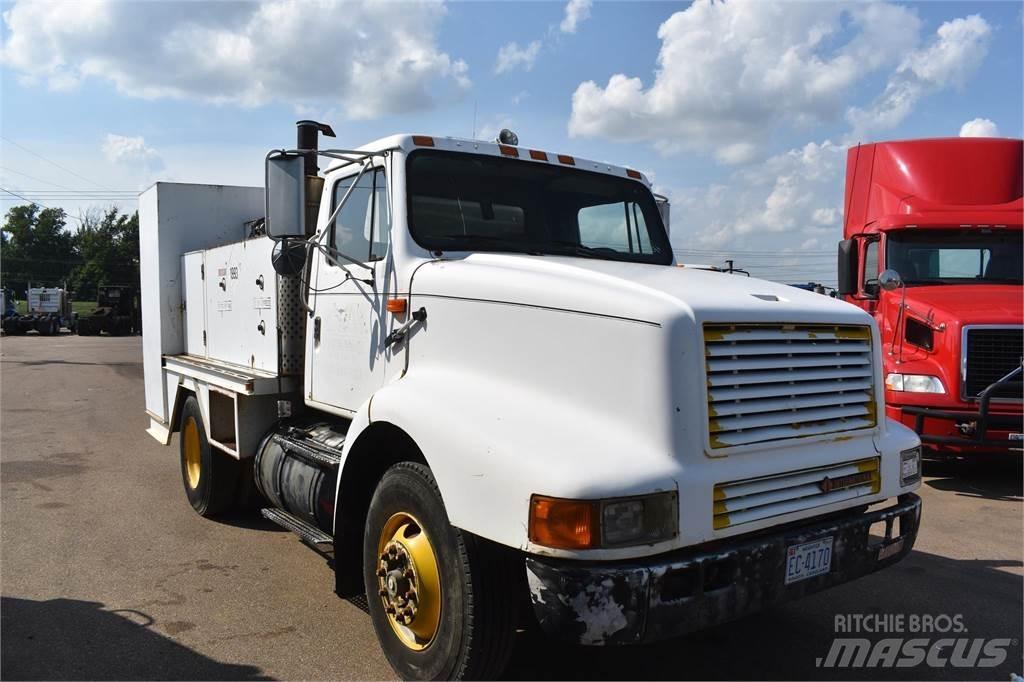 International 8200 Вантажівки-цистерни