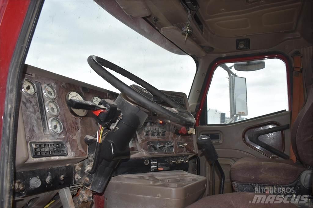 International 9200 Вантажівки-цистерни