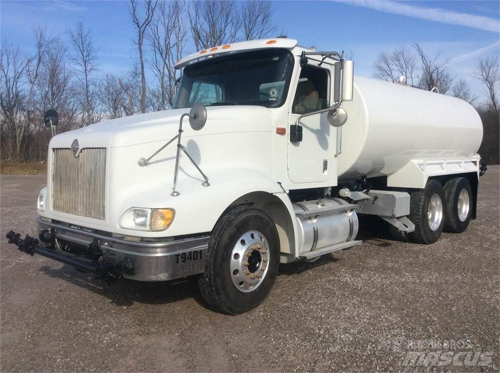 International 9400 Поливальні машини