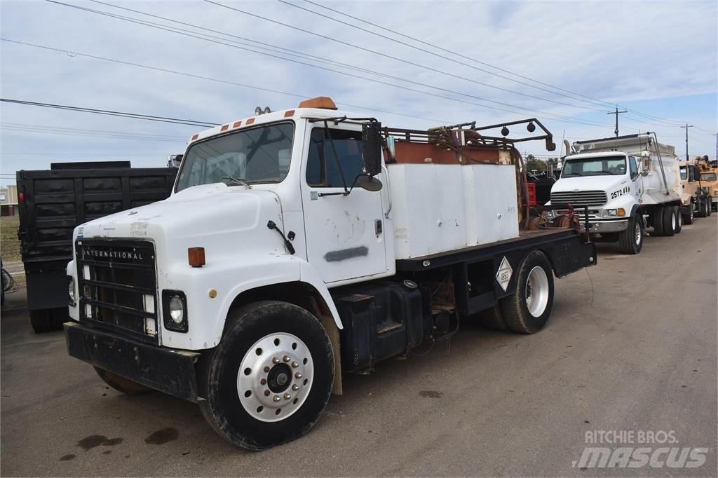 International S2300 Вантажівки-цистерни