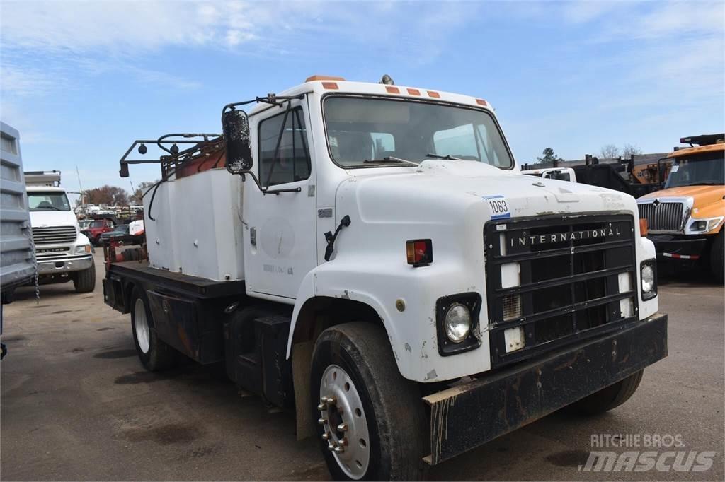 International S2300 Вантажівки-цистерни