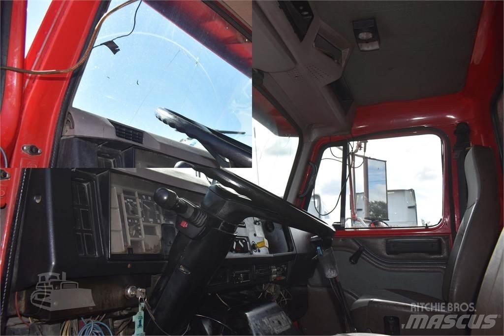 International S2600 Самоскиди