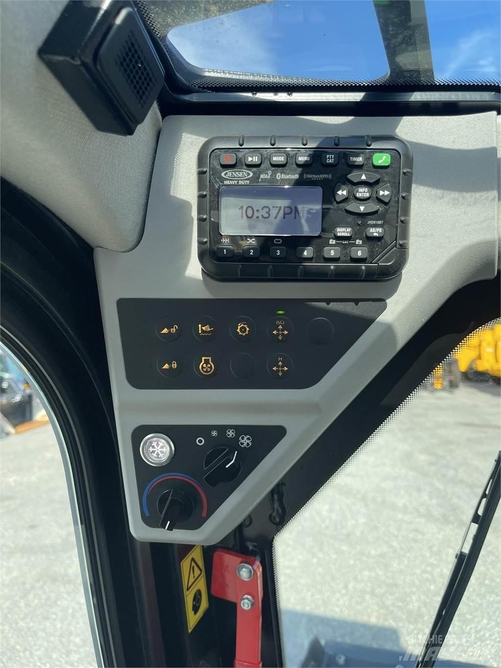 JCB 270 Міні-навантажувачі