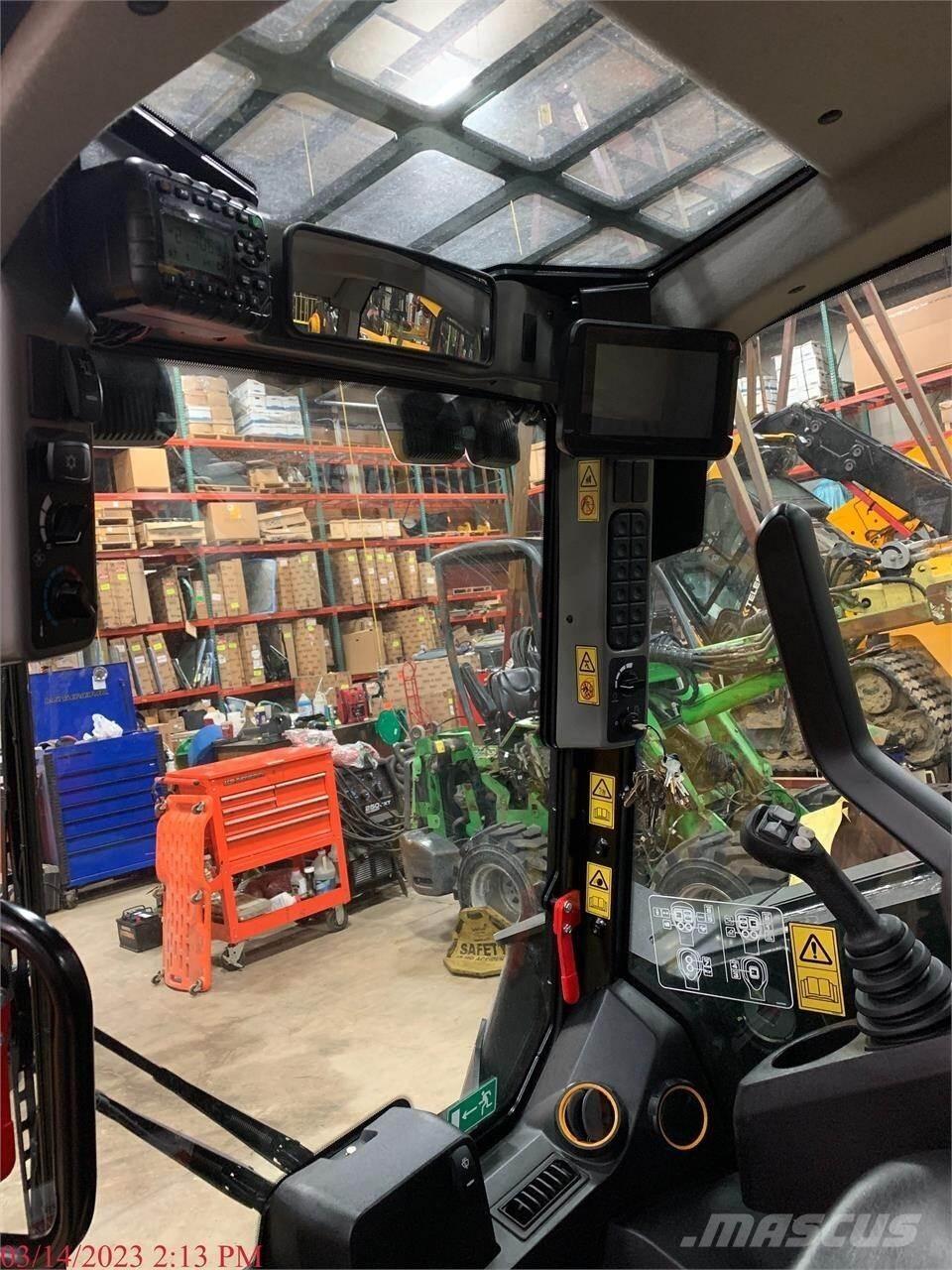 JCB 2TS-7T Міні-навантажувачі
