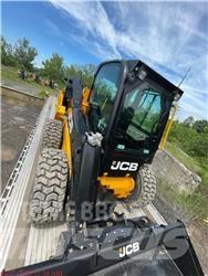 JCB 300 Міні-навантажувачі