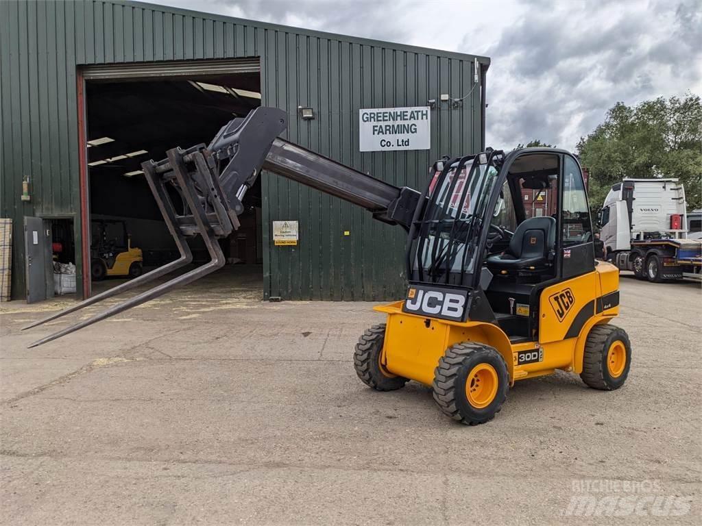 JCB 30D Телескопічні навантажувачі