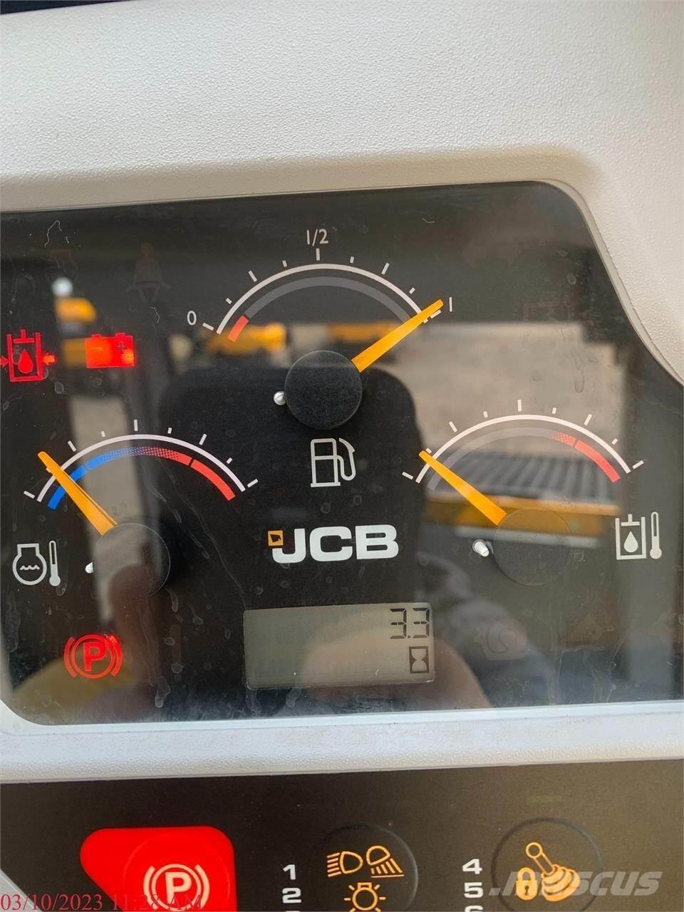 JCB 3TS-8T Міні-навантажувачі