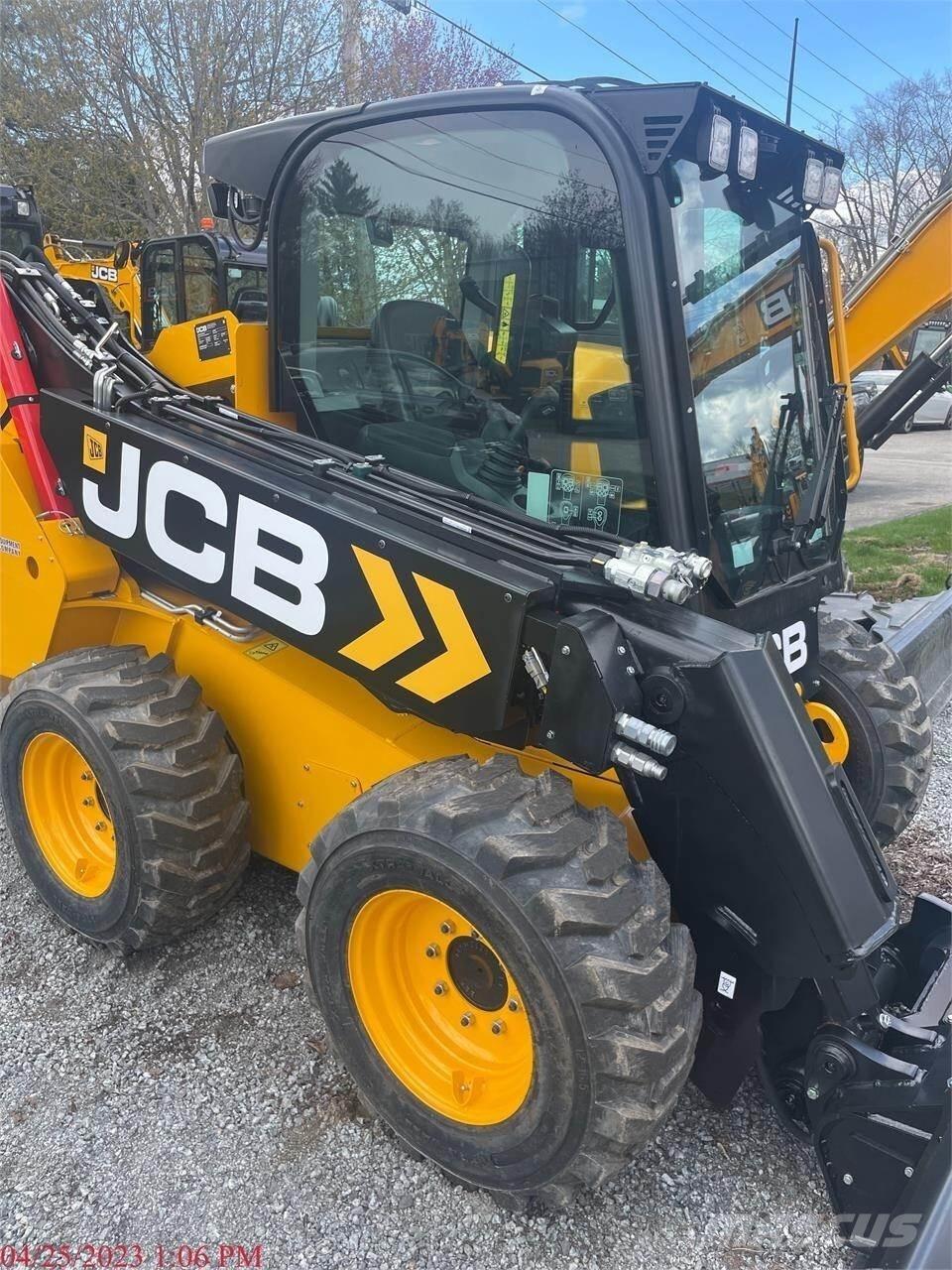 JCB 3TS-8W Міні-навантажувачі
