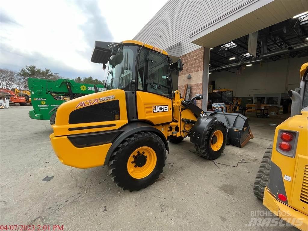 JCB 409 Фронтальні навантажувачі