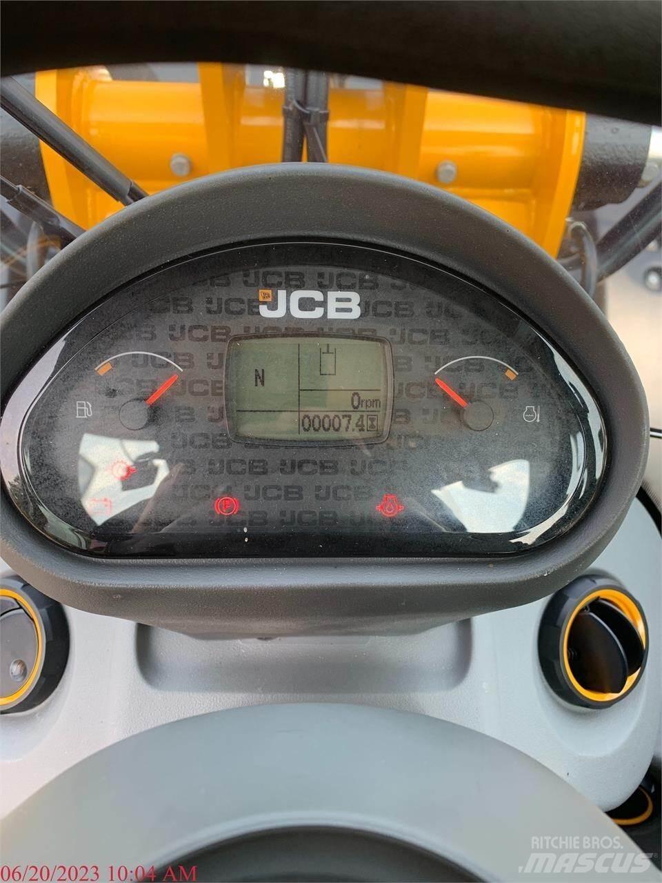 JCB 409 Фронтальні навантажувачі