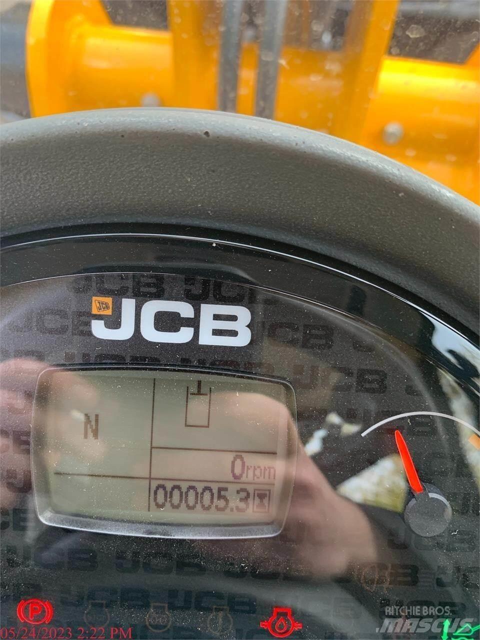 JCB 409 Фронтальні навантажувачі