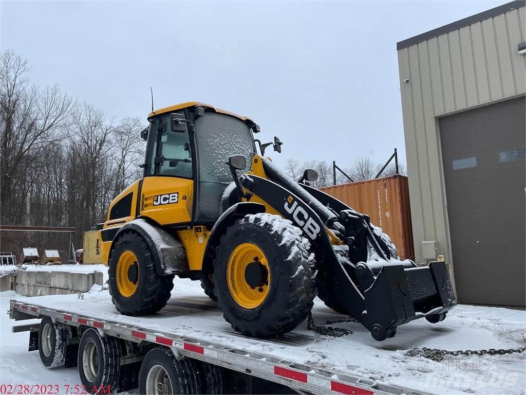 JCB 409 Фронтальні навантажувачі
