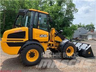 JCB 409 Фронтальні навантажувачі