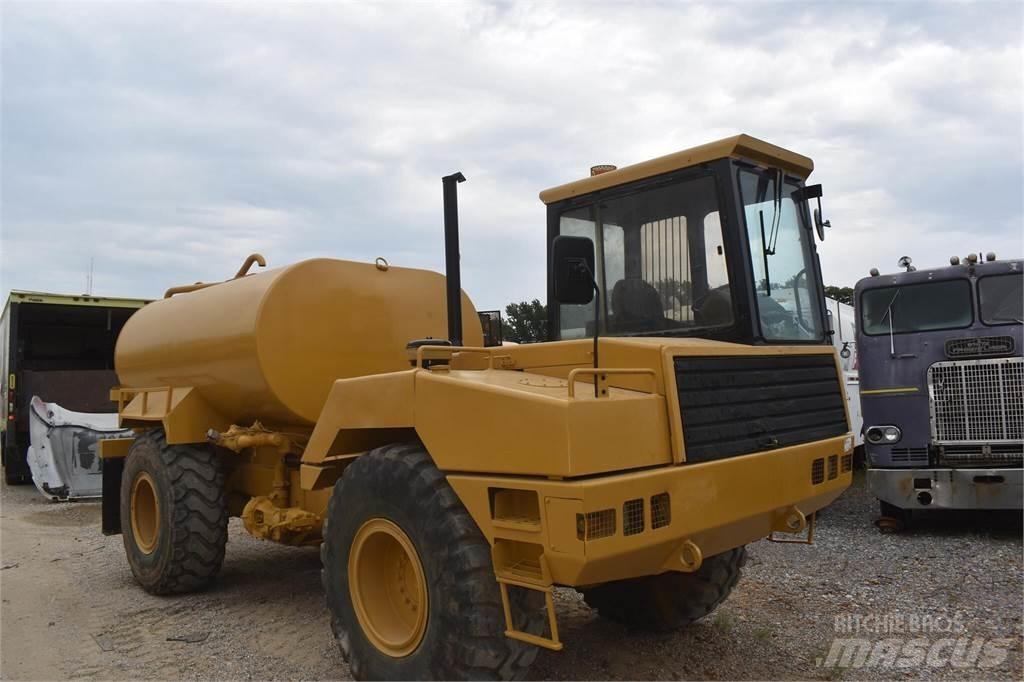 JCB 712 Поливальні машини
