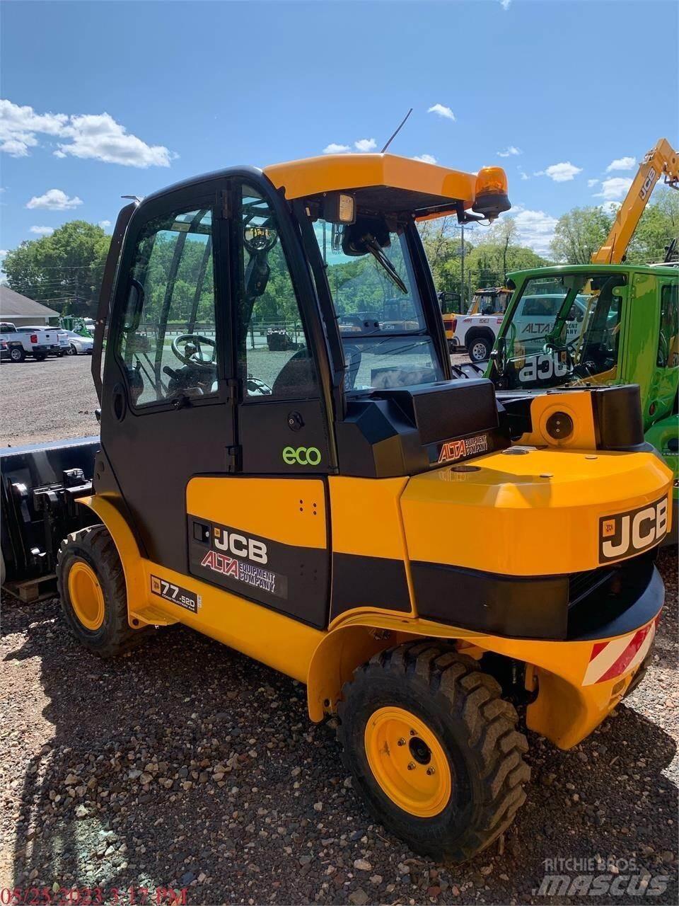 JCB 77-52D Телескопічні навантажувачі