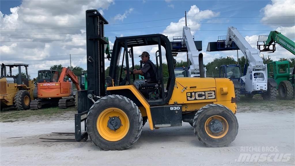 JCB 930 Навантажувачі підвищеної прохідності