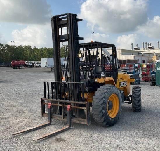 JCB 930 Навантажувачі підвищеної прохідності
