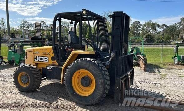 JCB 940 Навантажувачі підвищеної прохідності