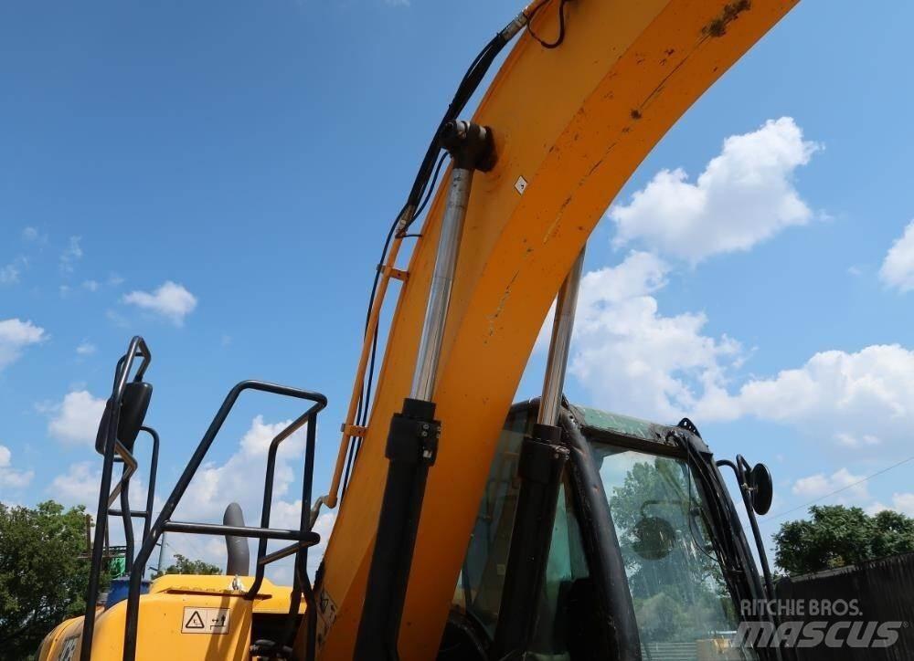 JCB JS160 Гусеничні екскаватори