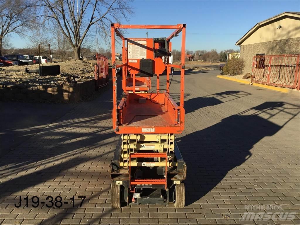 JLG 1932R Підйомники-ножиці