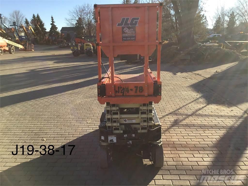 JLG 1932R Підйомники-ножиці