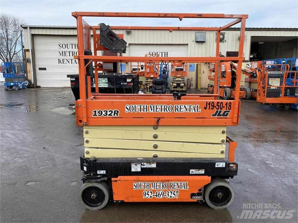 JLG 1932R Підйомники-ножиці