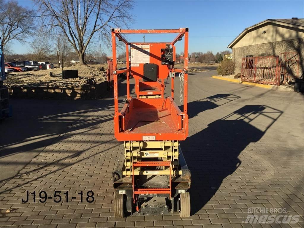 JLG 1932R Підйомники-ножиці