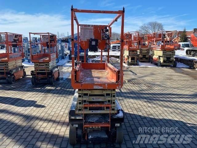 JLG 1932R Підйомники-ножиці