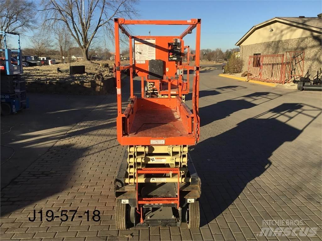 JLG 1932R Підйомники-ножиці