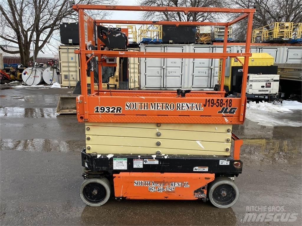 JLG 1932R Підйомники-ножиці