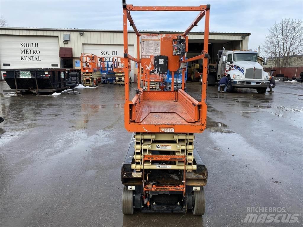 JLG 1932R Підйомники-ножиці