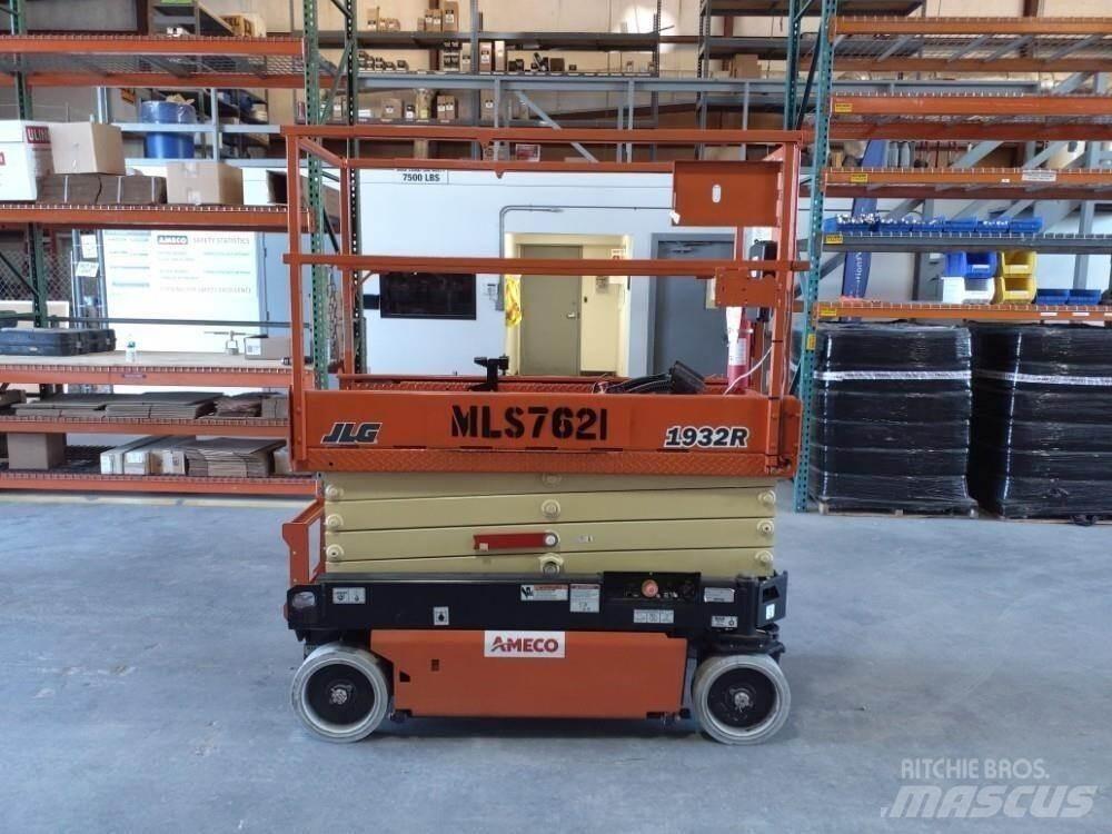 JLG 1932R Підйомники-ножиці