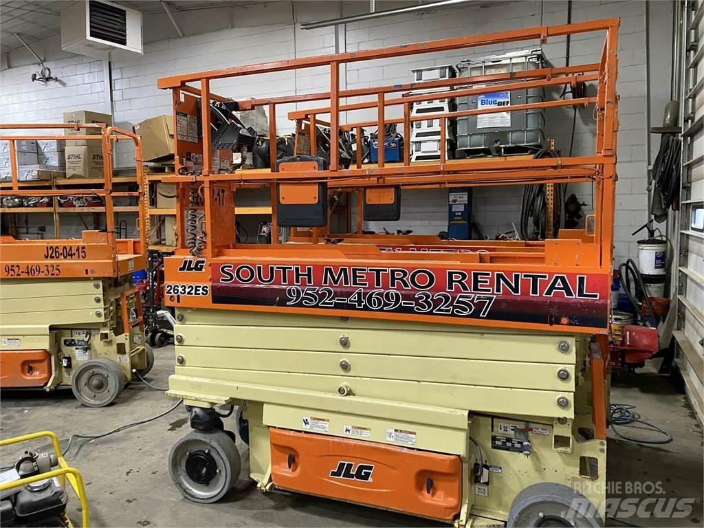 JLG 2632ES Підйомники-ножиці