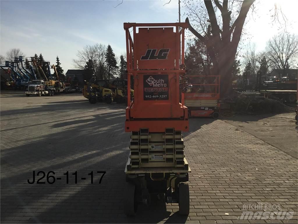 JLG 2632ES Підйомники-ножиці