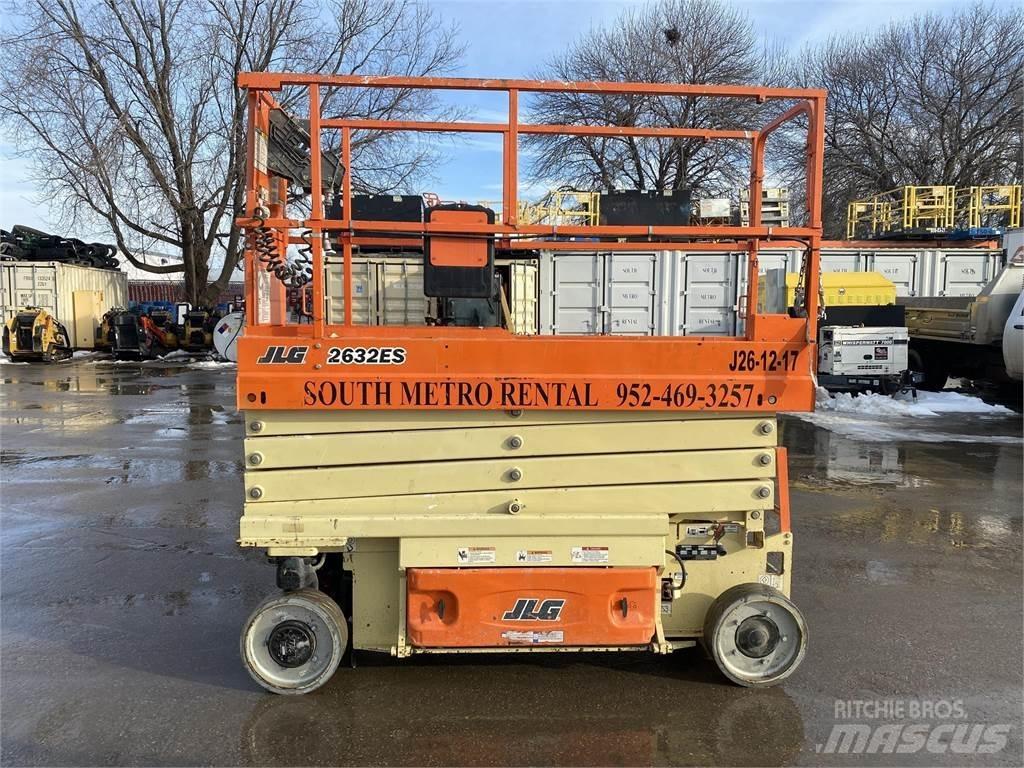 JLG 2632ES Підйомники-ножиці