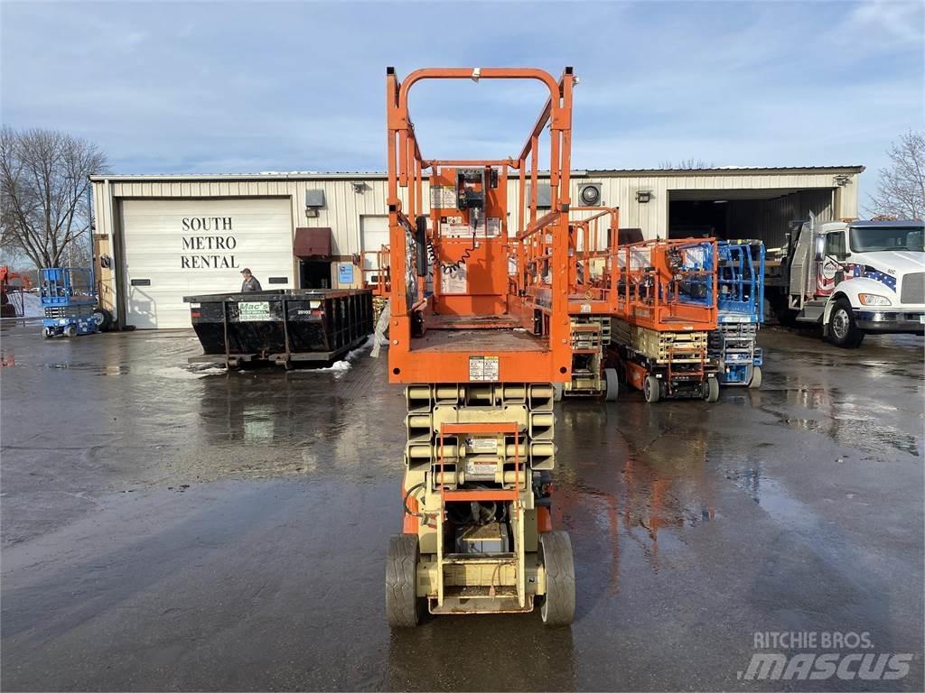 JLG 2632ES Підйомники-ножиці