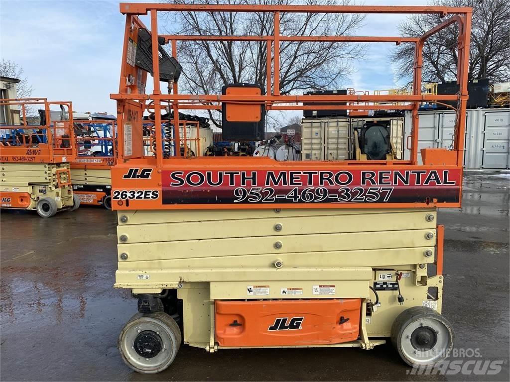 JLG 2632ES Підйомники-ножиці